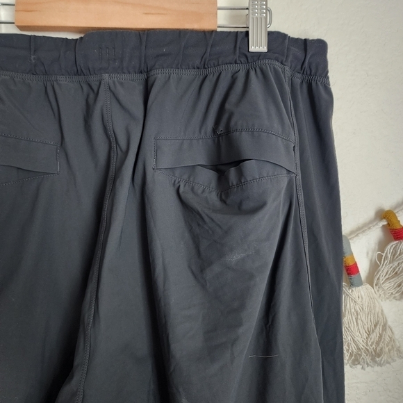 Lululemon Gray Slim Reflective Slim Leg Athletic Pants Activewear Training L - Picture 9 of 12